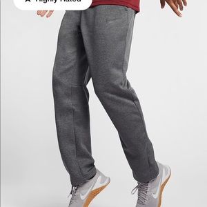 Nike Therma men’s training pants NWT